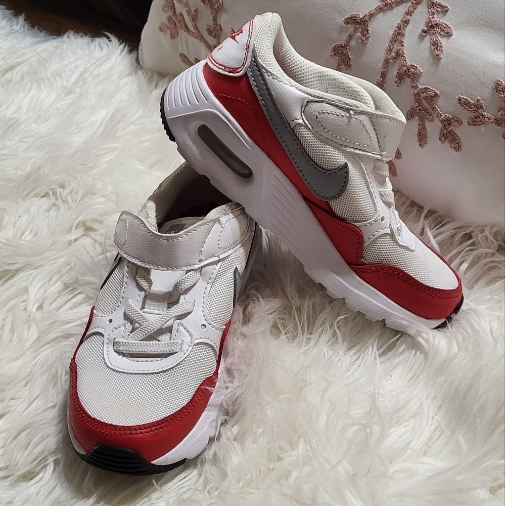 Nike  air for boy . Good condition.